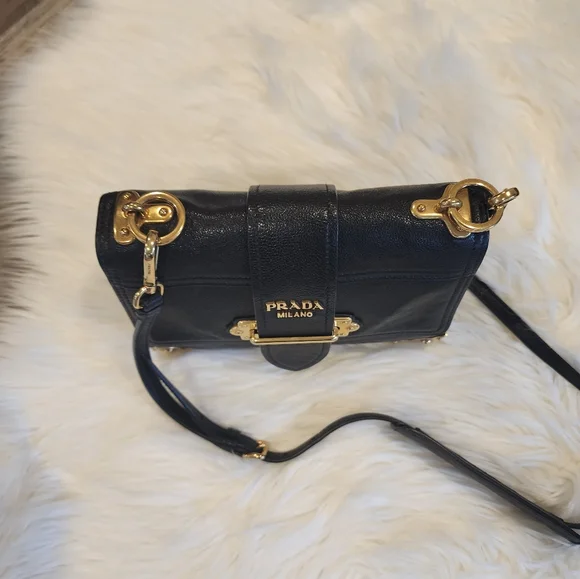 Prada Cahier Black Leather Bag! - Picture 4 of 10